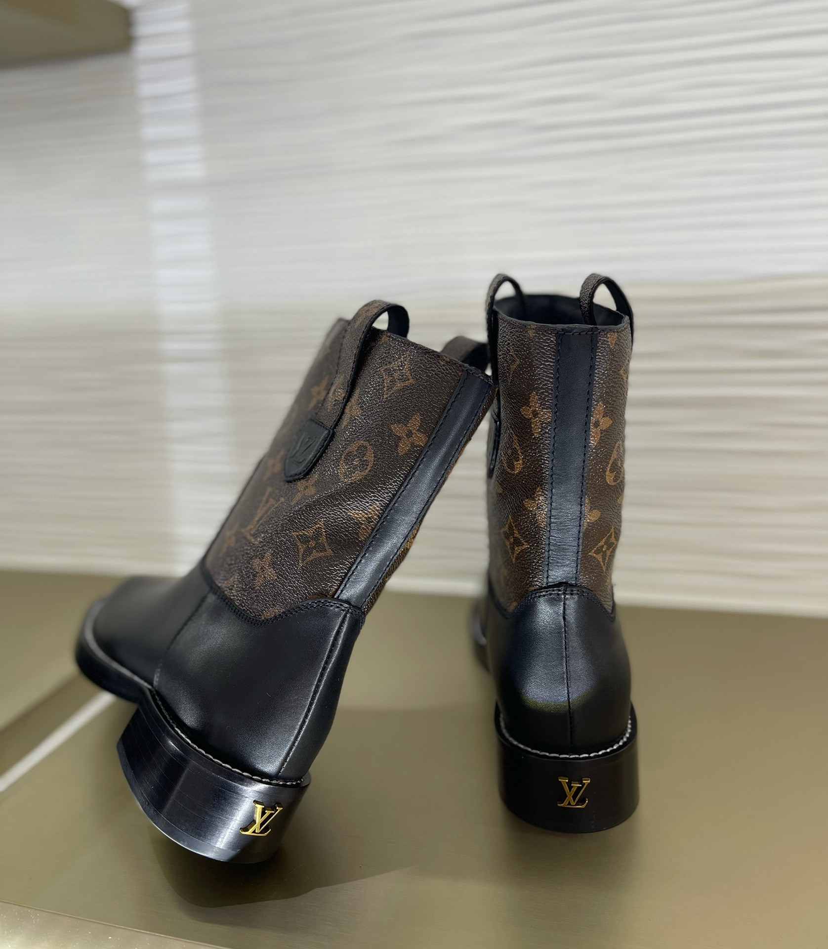 LVT BOOTS