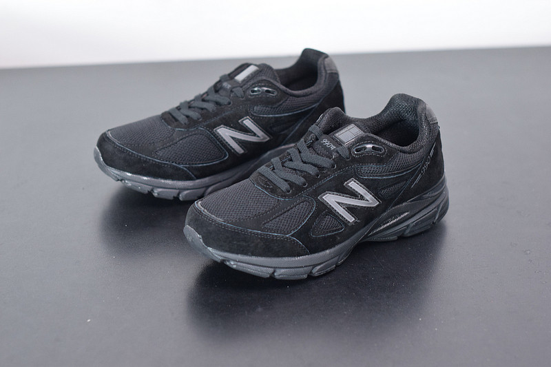 NEW BALANCE M990BB4