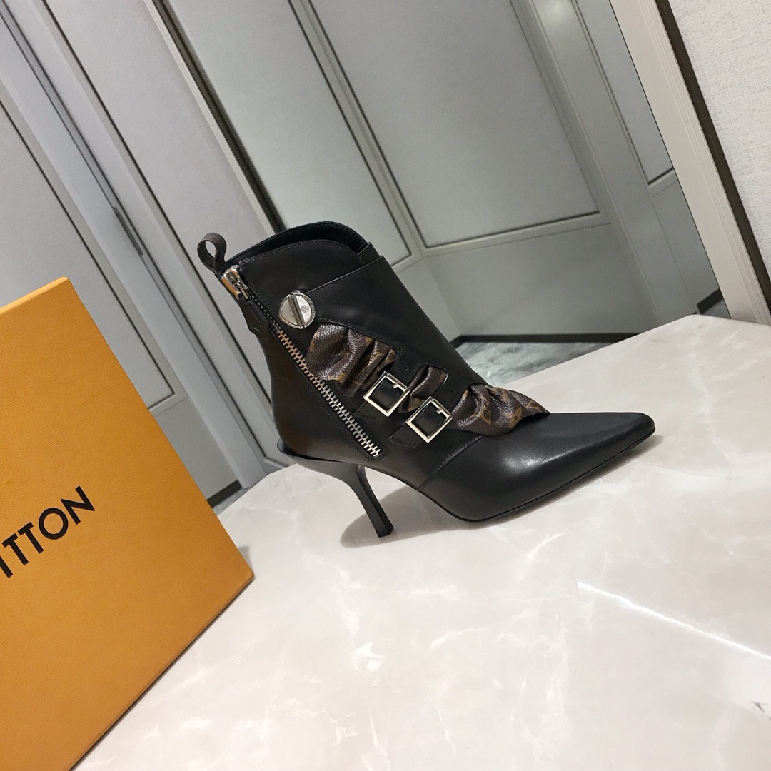 LVT BOOTS