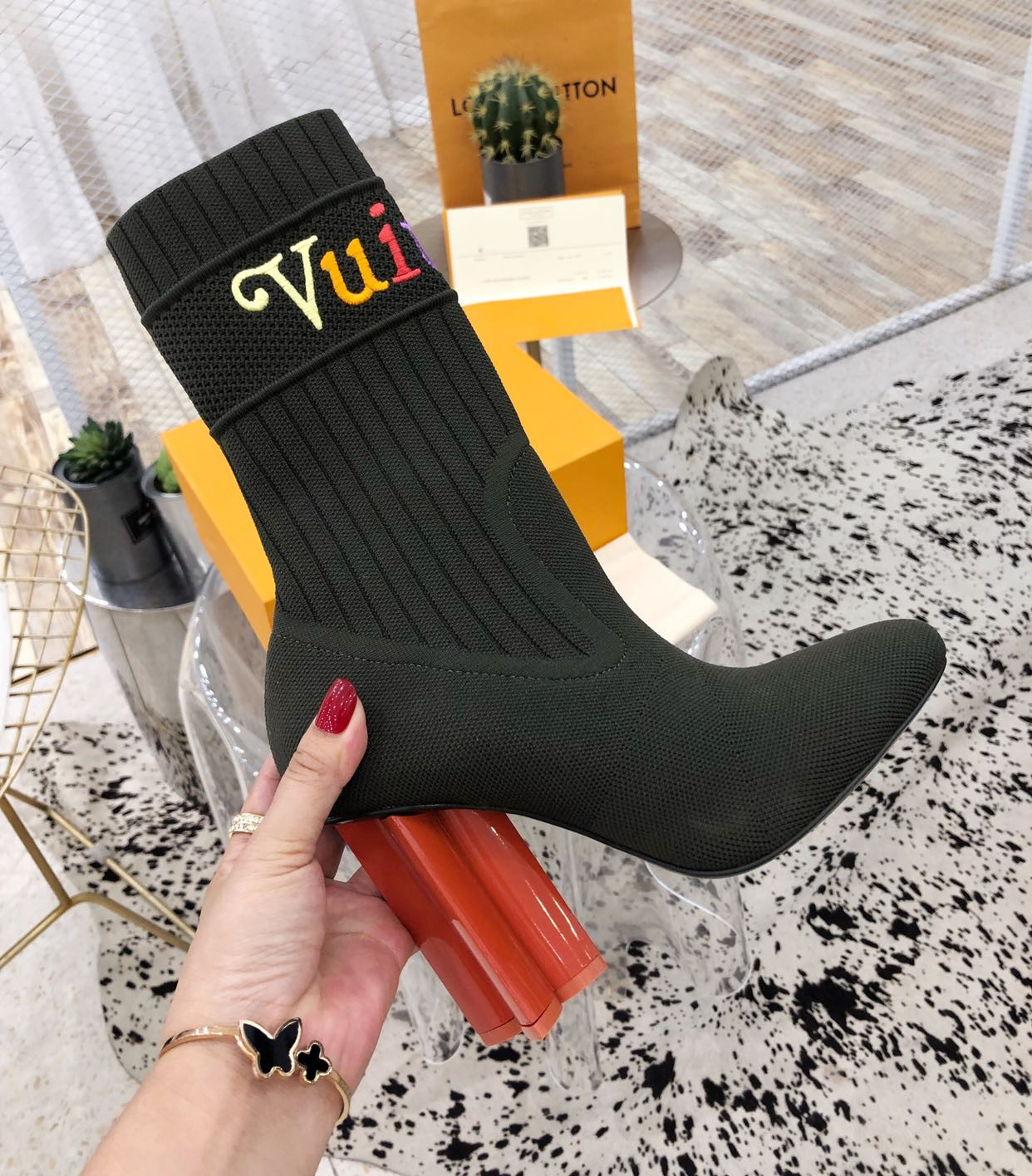 LVT BOOTS
