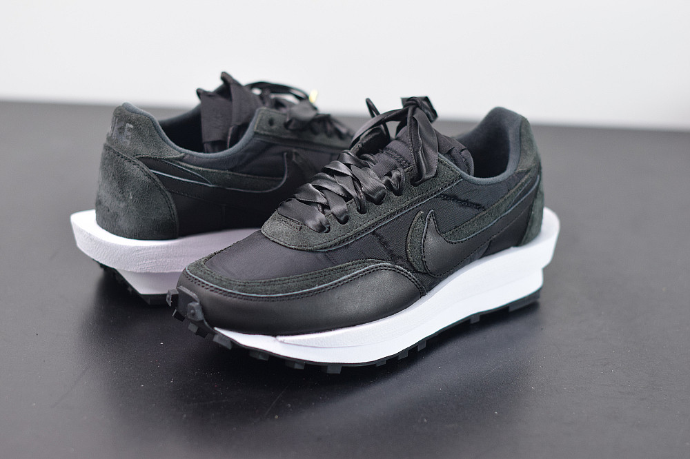 NIKE SACAI NIKE LDWAFFLE BLACK NYLON BV0073-002