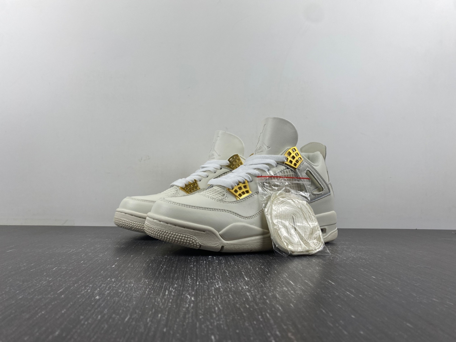 Air Jordan 4 AQ9129-003