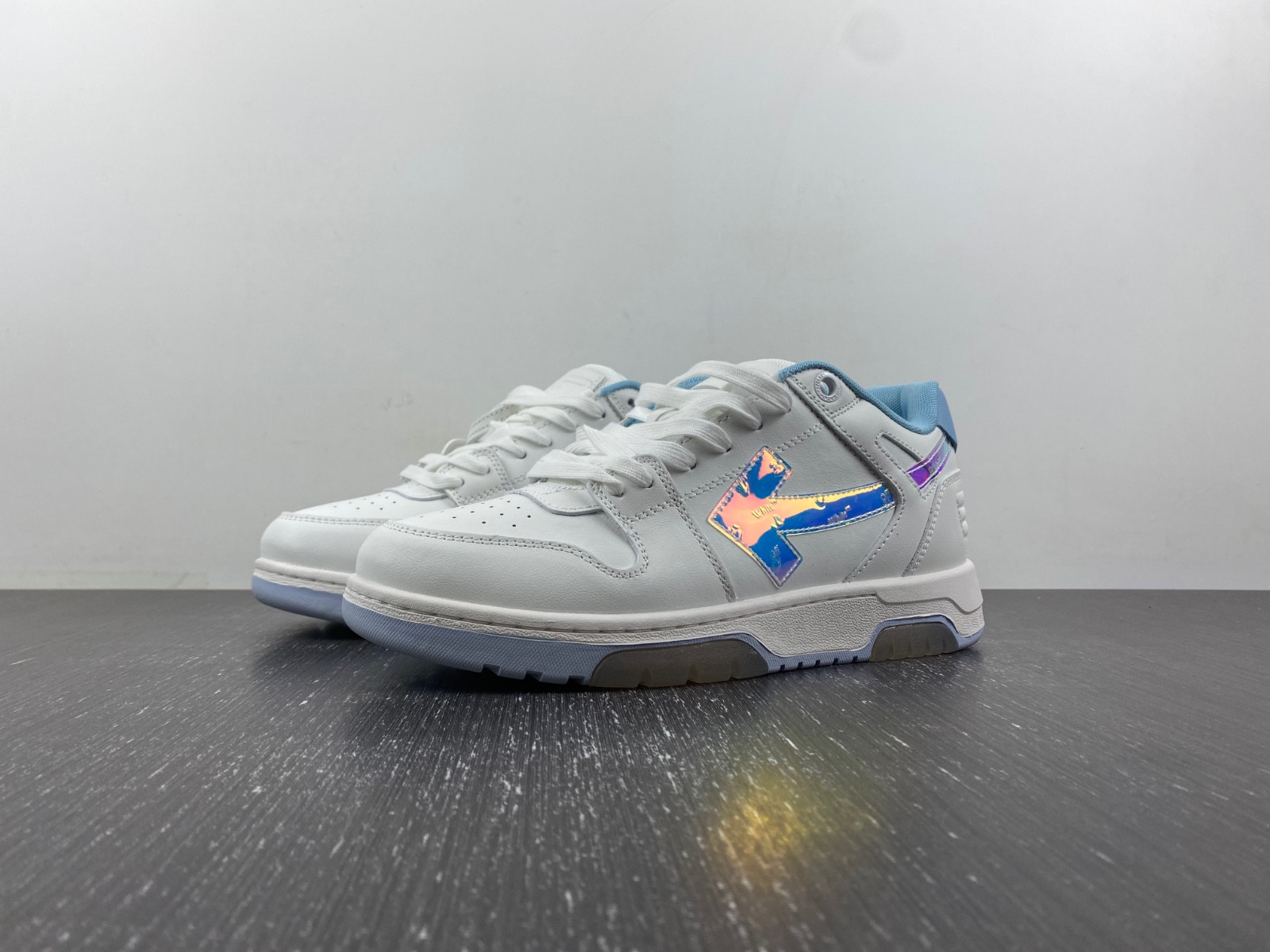 OF™ C/O VIRGIL ABLOH OUT OF OFFICE LOW-TOP LEATHER SNEAKERS ‘OOO“