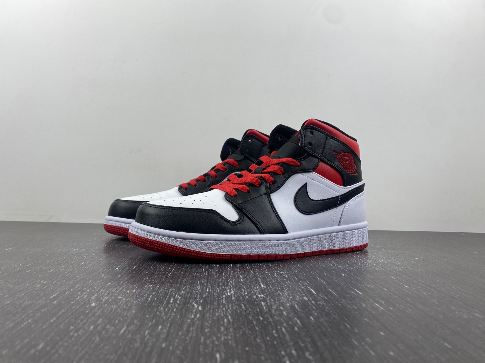 Air Jordan 1 Mid White Gym Red Black DQ8426-106