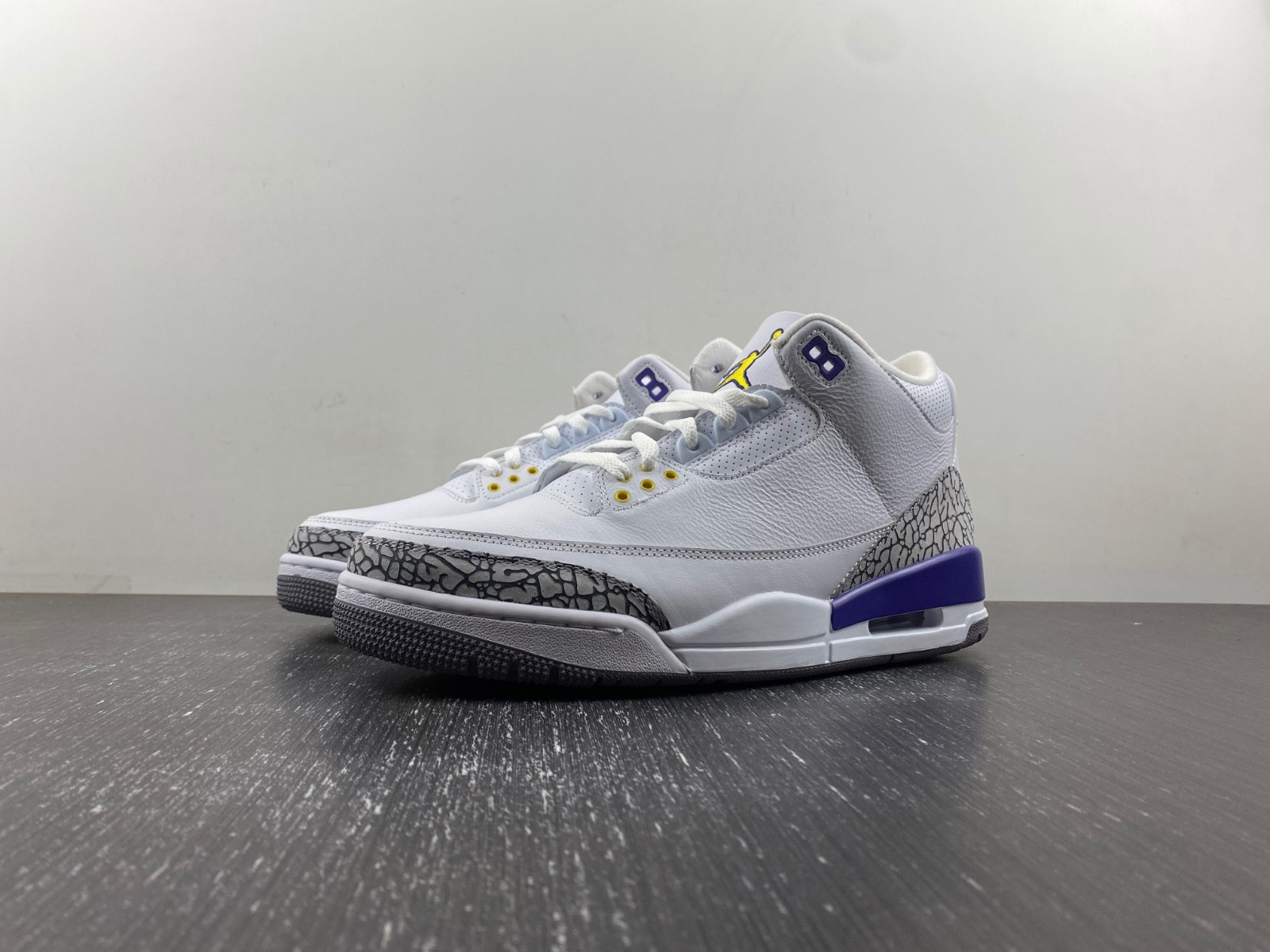 Air Jordan 3 Retro Kobe Bryant PE 869802-907