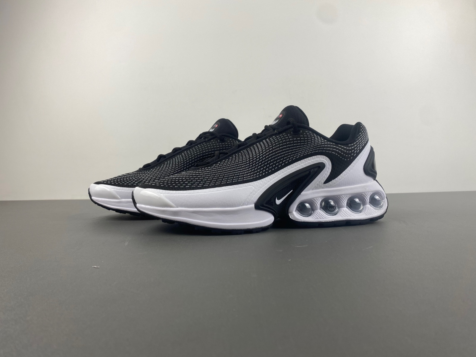 Nike Air Max Dn "Black/White" DV3337-003