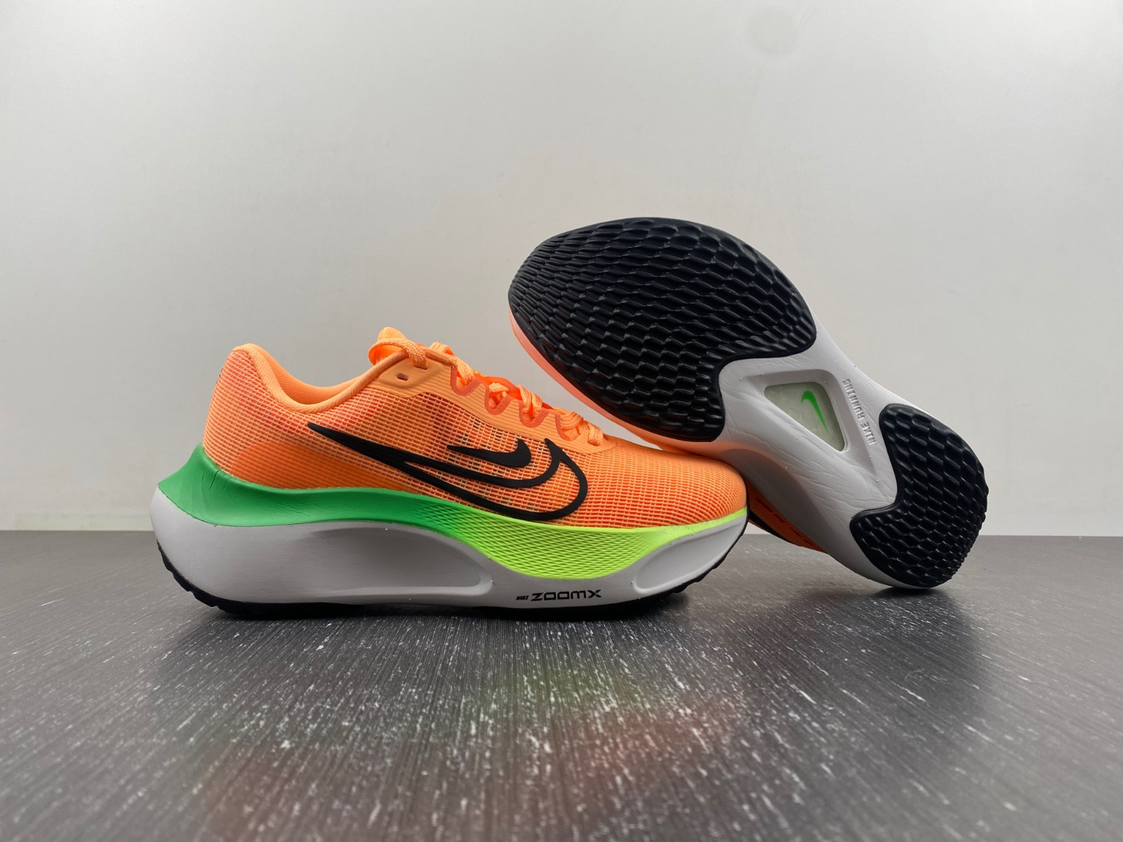 Nike Zoom Fly 5 Total Orange Ghost Green (Women
