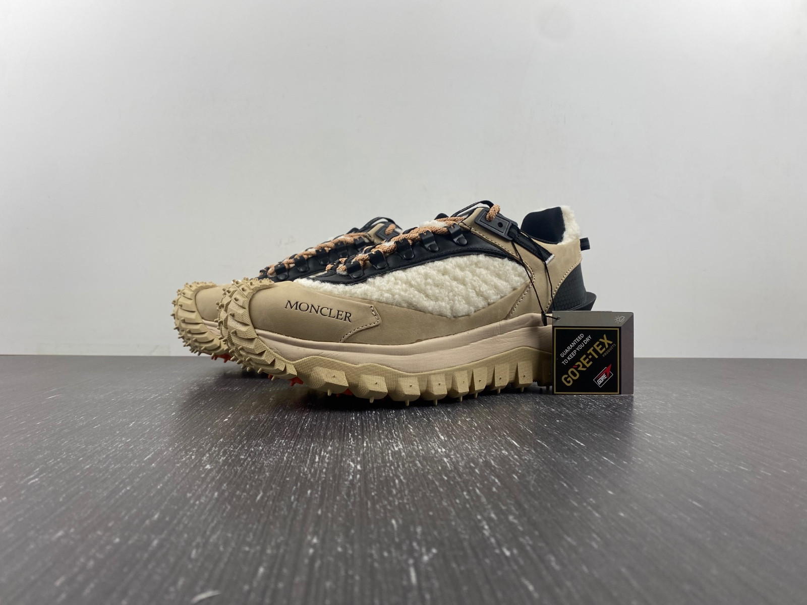 MONcler Trailgrip Gore-Tex