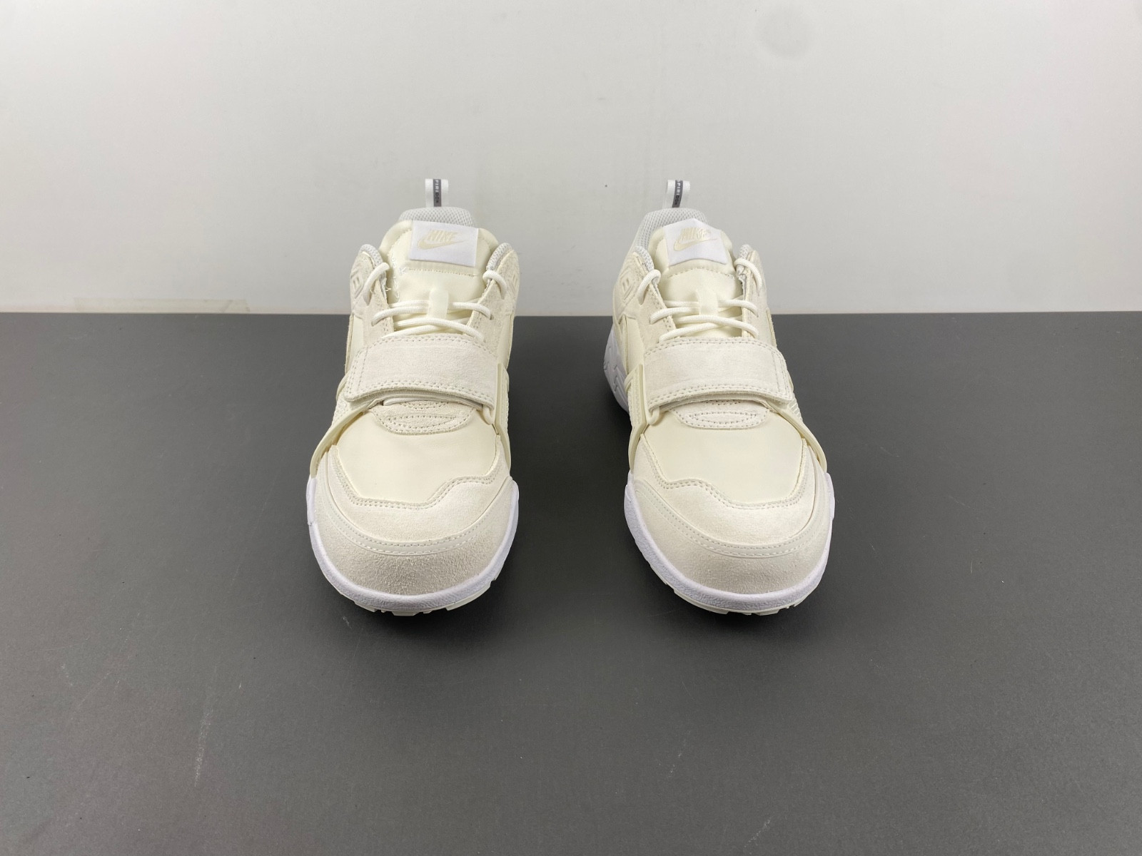 Travis Scott x Nike Shark-A-Don “Sail” HQ3061-100