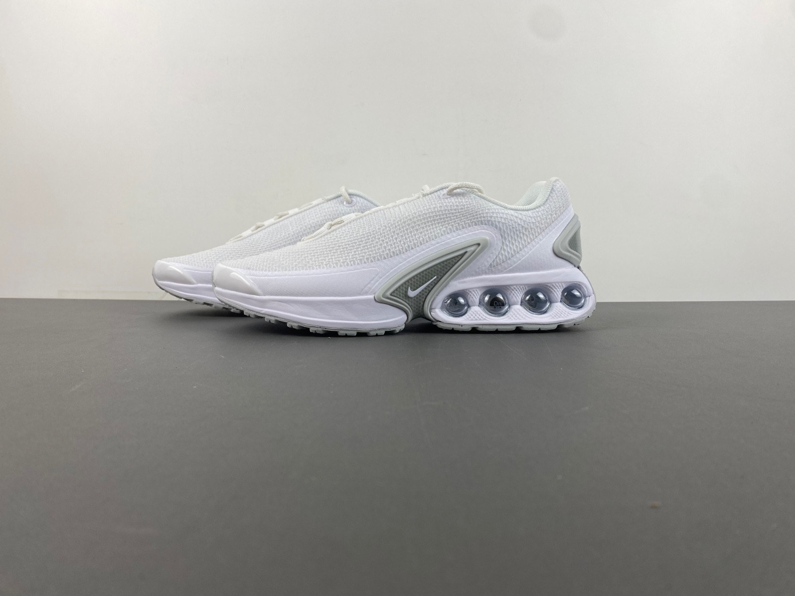 Nike Air Max Dn "White/Metallic Silver" DV3337-101