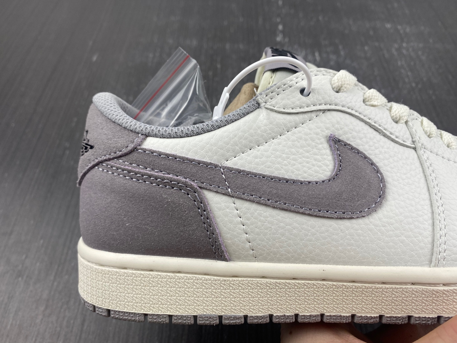 Air Jordan 1 Low DN0790-101