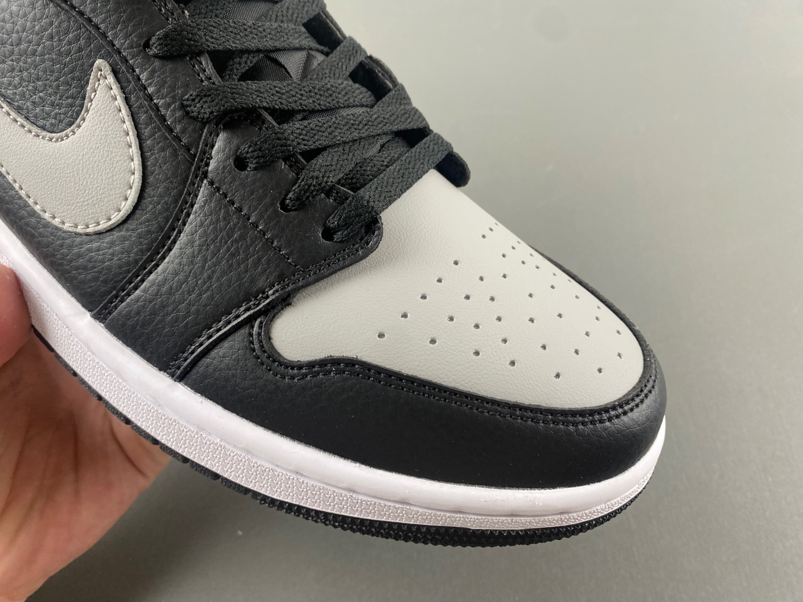 Air Jordan 1 Low OG “Shadow” CZ0790-003