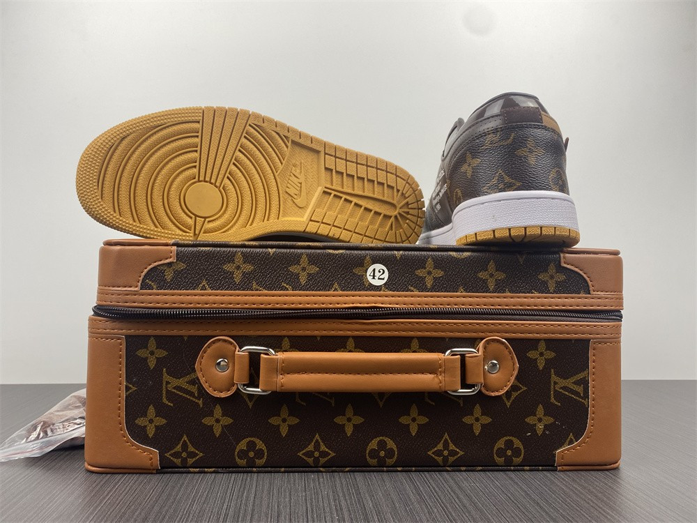 AIR JORDAN 1 OF-LVT AQ0818-158-1