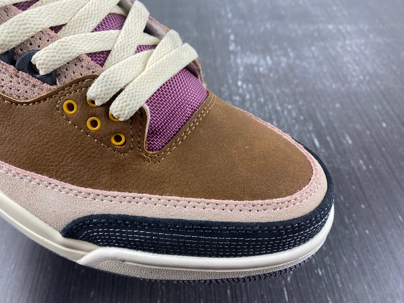 AIR JORDAN 3 WINTERIZED “ARCHAEO BROWN” DR8869-200