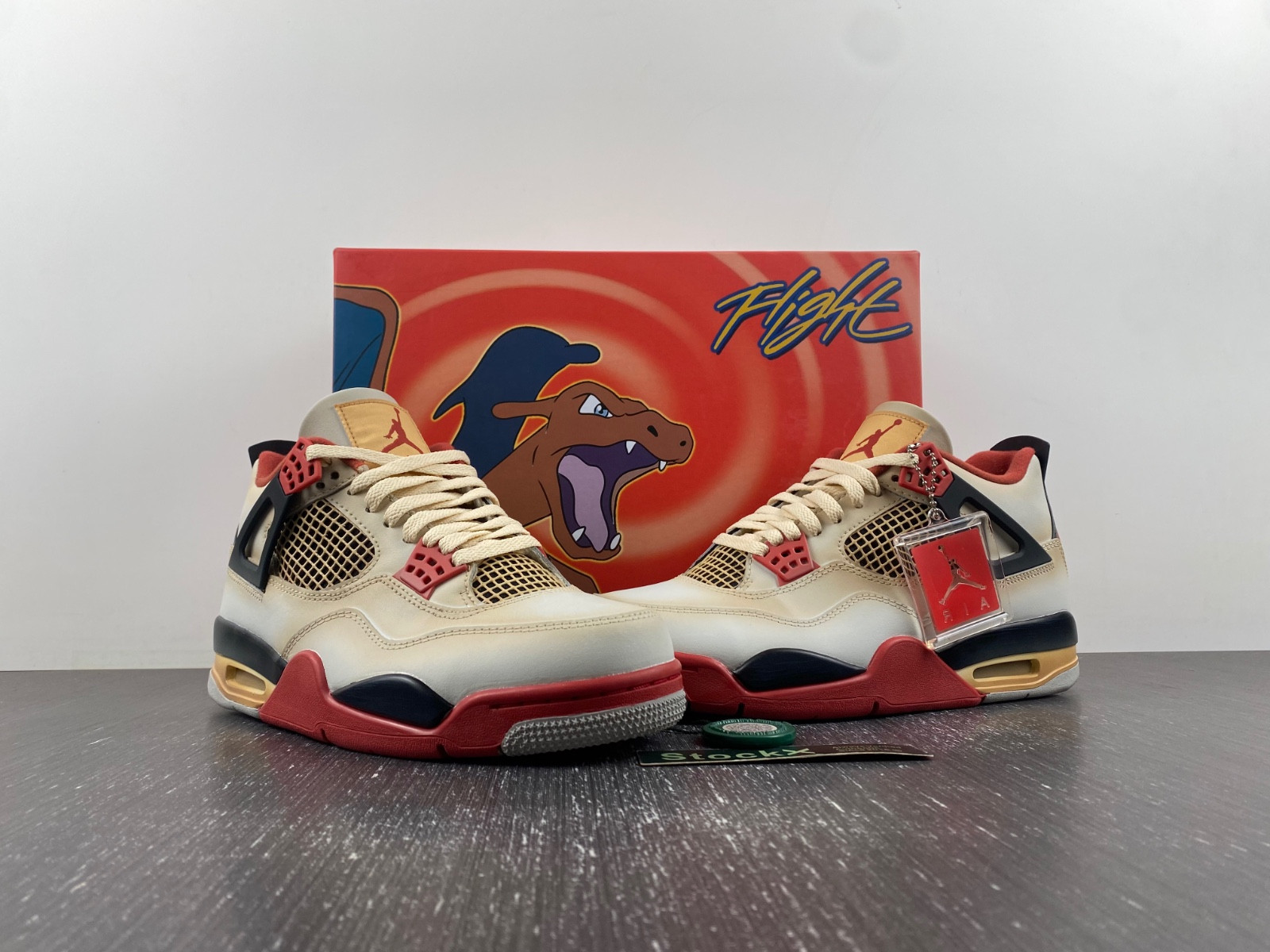 Air Jordan 4 Retro