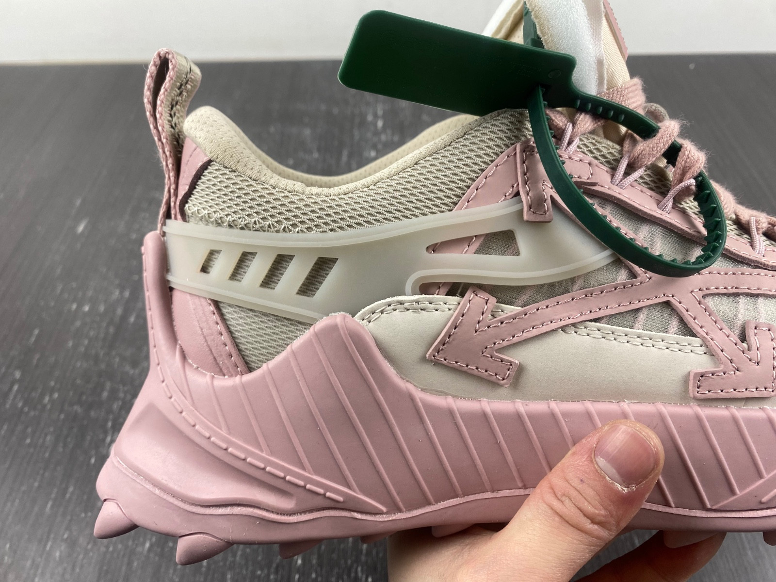 OF C/O ODSY-1000 SNEAKER