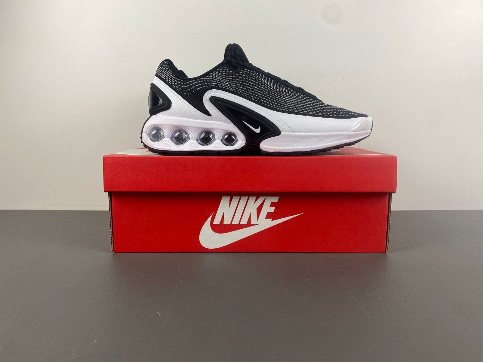 Nike Air Max Dn "Black/White" DV3337-003