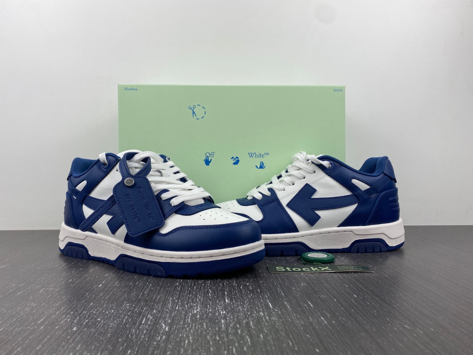OF™ C/O VIRGIL ABLOH OUT OF OFFICE LOW-TOP LEATHER SNEAKERS ‘OOO“