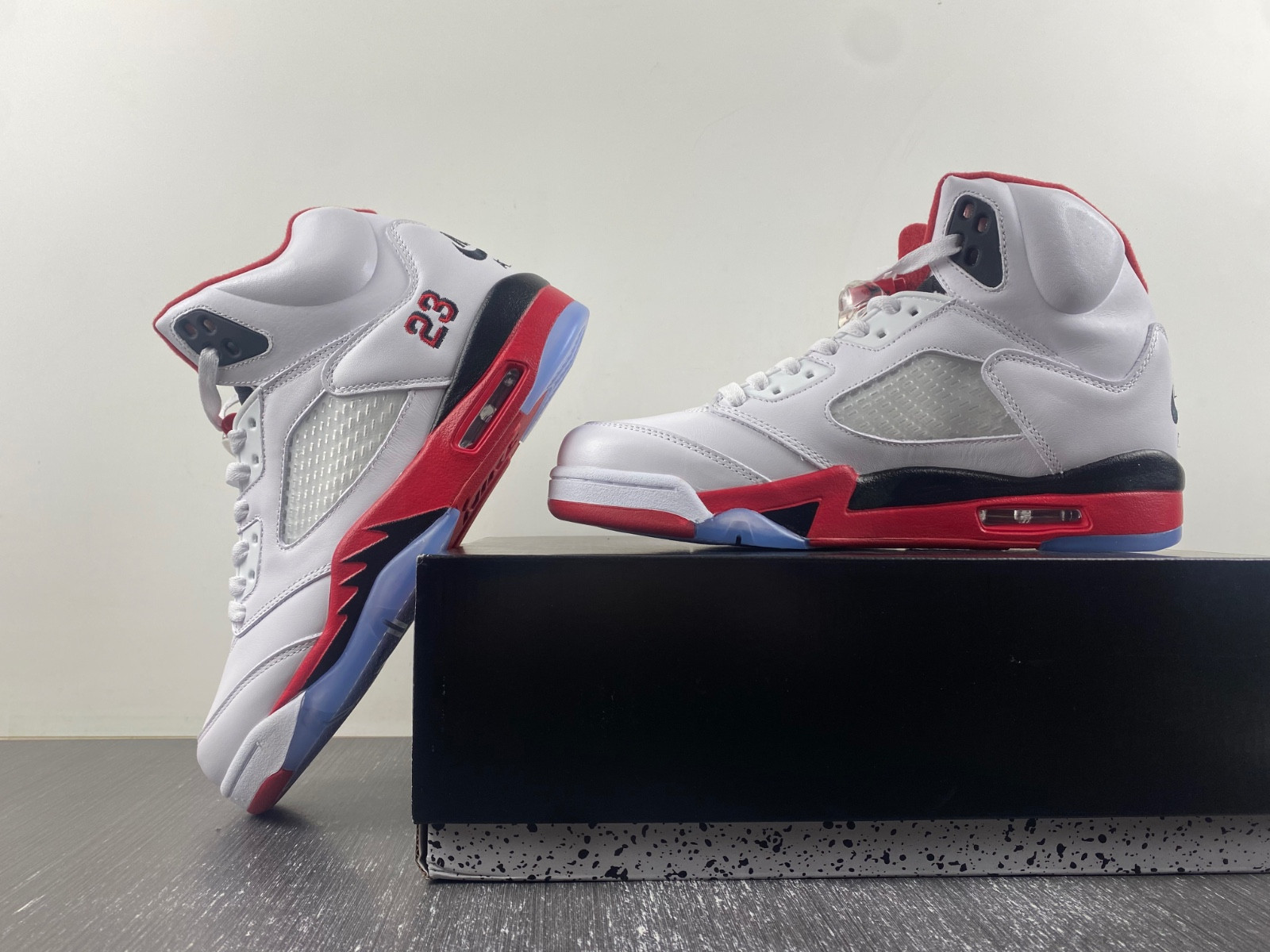 Air Jordan 5 Retro