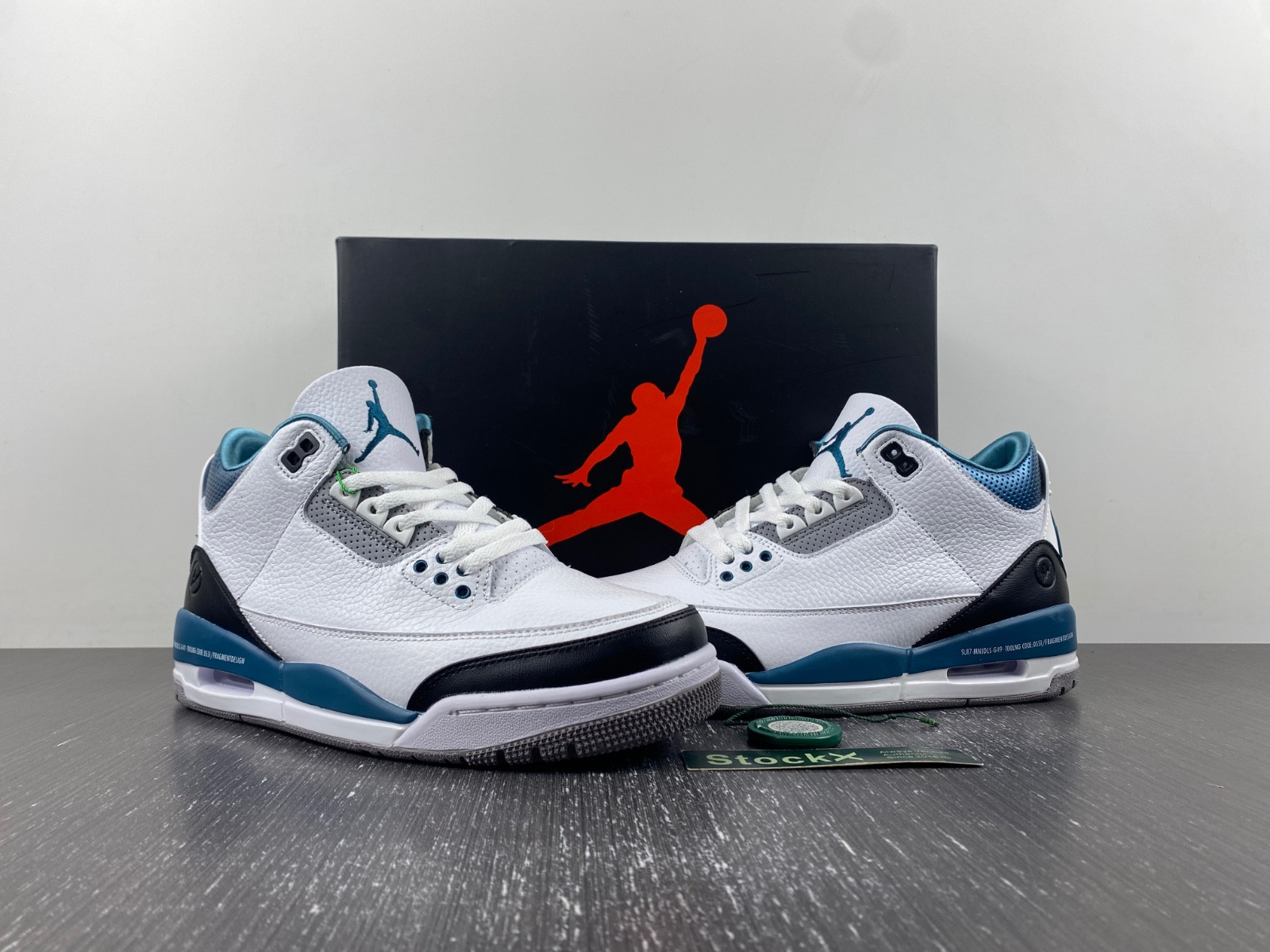 Air Jordan 3 Retro