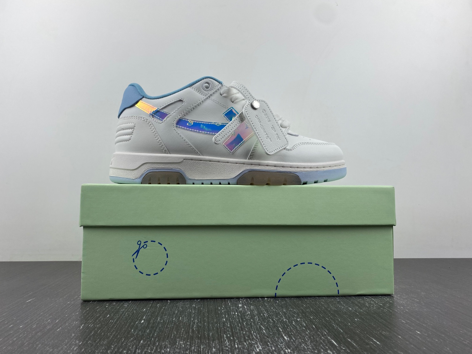 OF™ C/O VIRGIL ABLOH OUT OF OFFICE LOW-TOP LEATHER SNEAKERS ‘OOO“