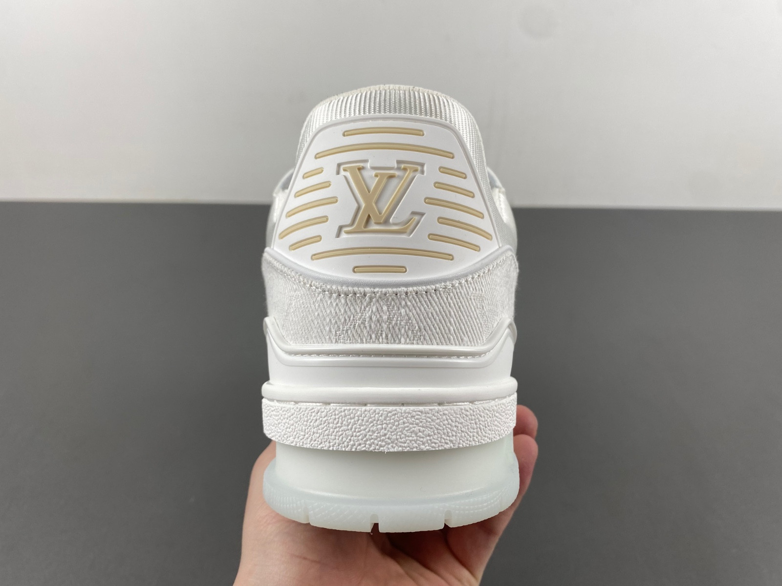 LVT SNEAKERS