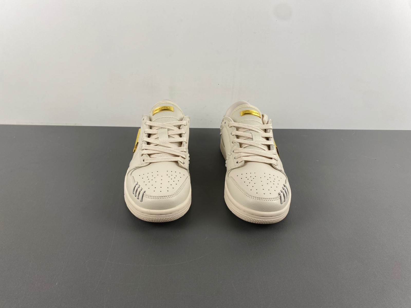 AIR JORDAN 1 LOW METHOD OF MAKE “LEGEND LIGHT BROWN” FN5032-200