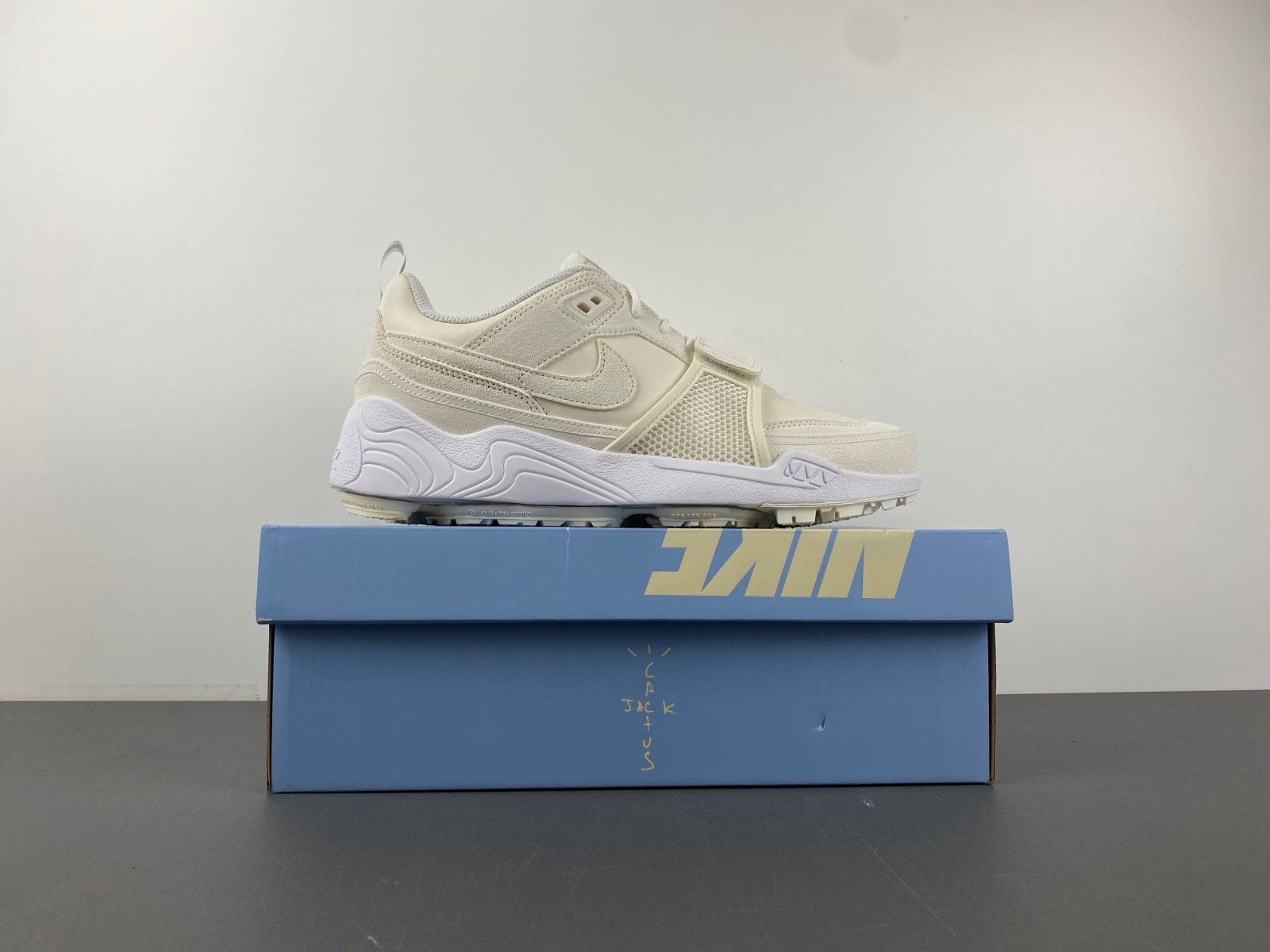 Travis Scott x Nike Shark-A-Don “Sail” HQ3061-100