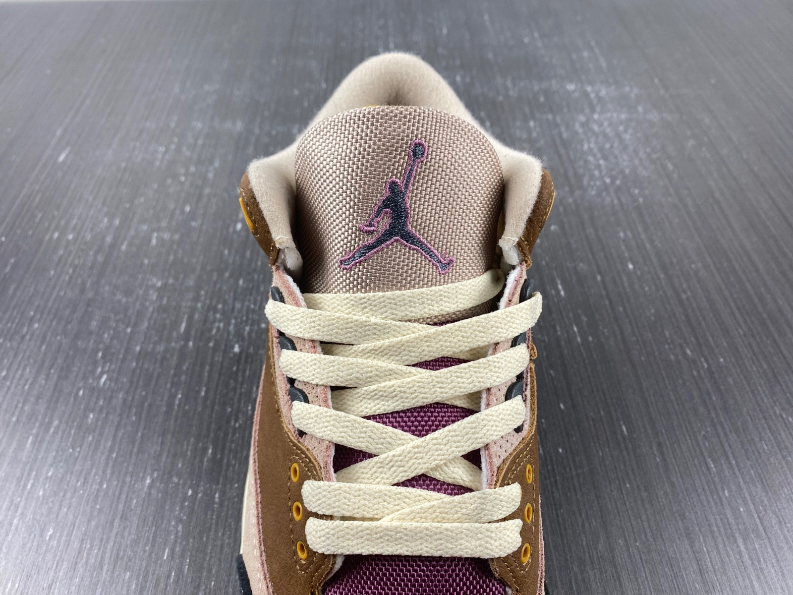 AIR JORDAN 3 WINTERIZED “ARCHAEO BROWN” DR8869-200