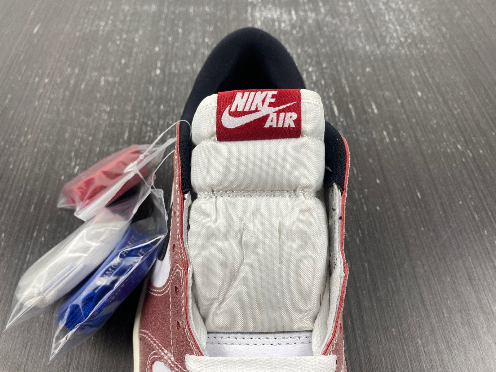 Trophy Room x Air Jordan 1 Low OG FN0432-017