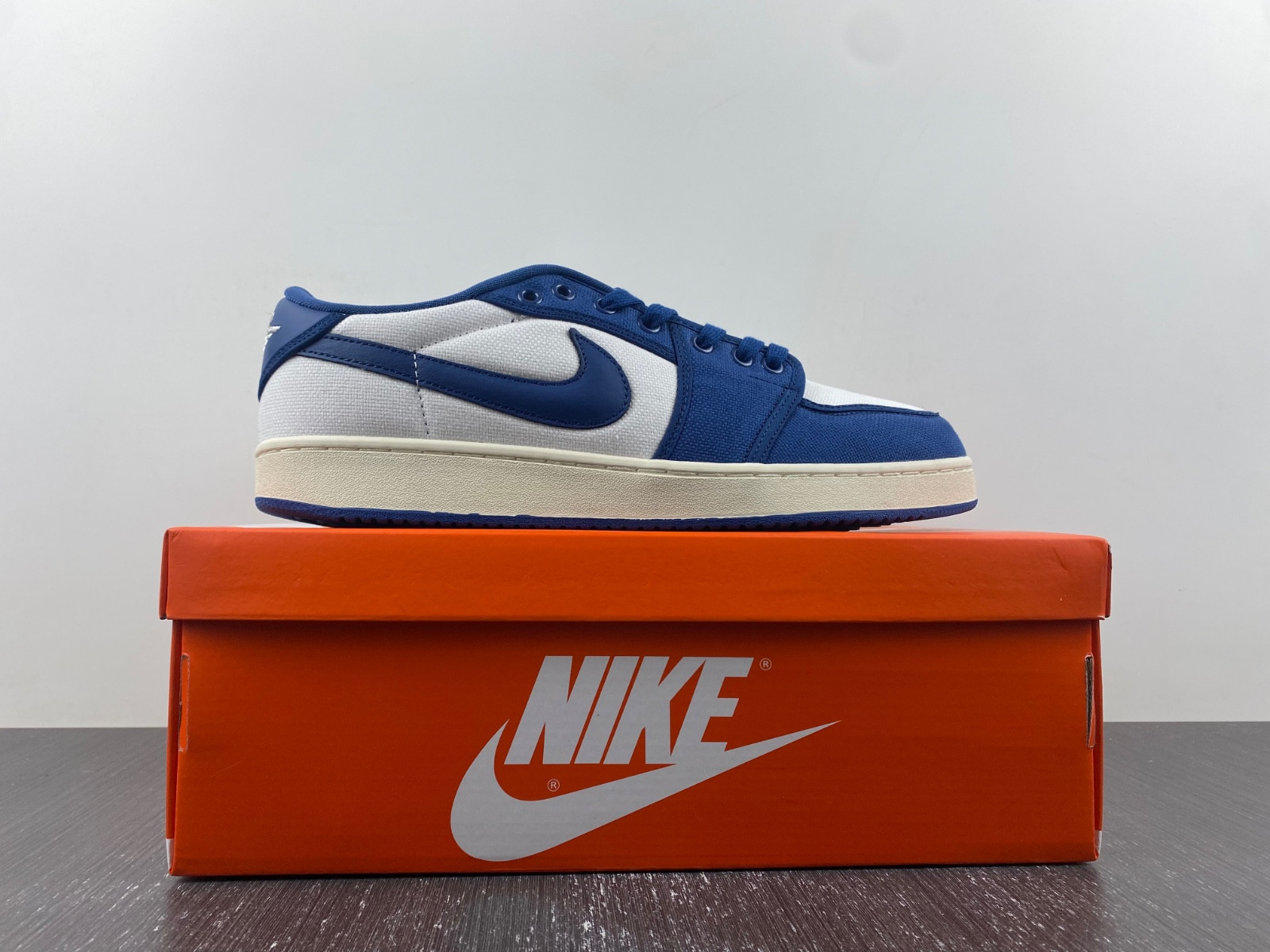 Air Jordan 1 KO Low Dark Royal Blue DX4981-103