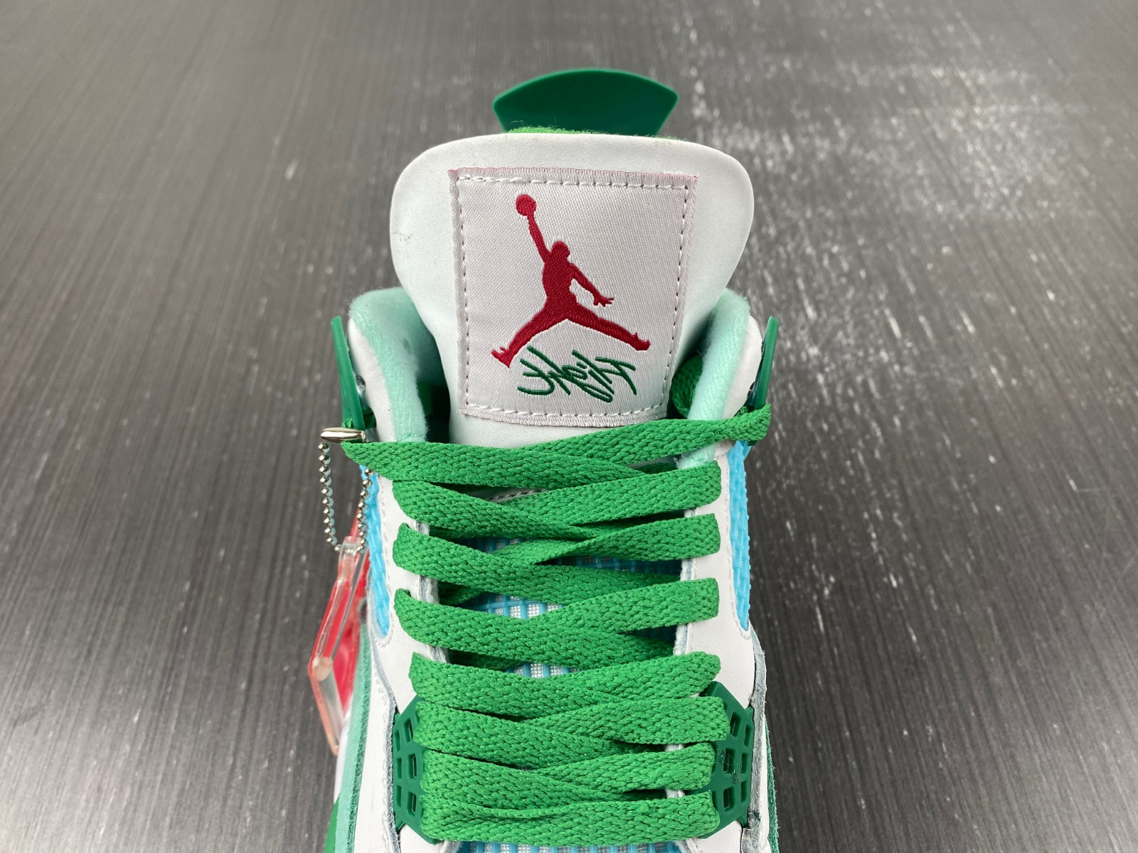 Air Jordan 4 PE SB