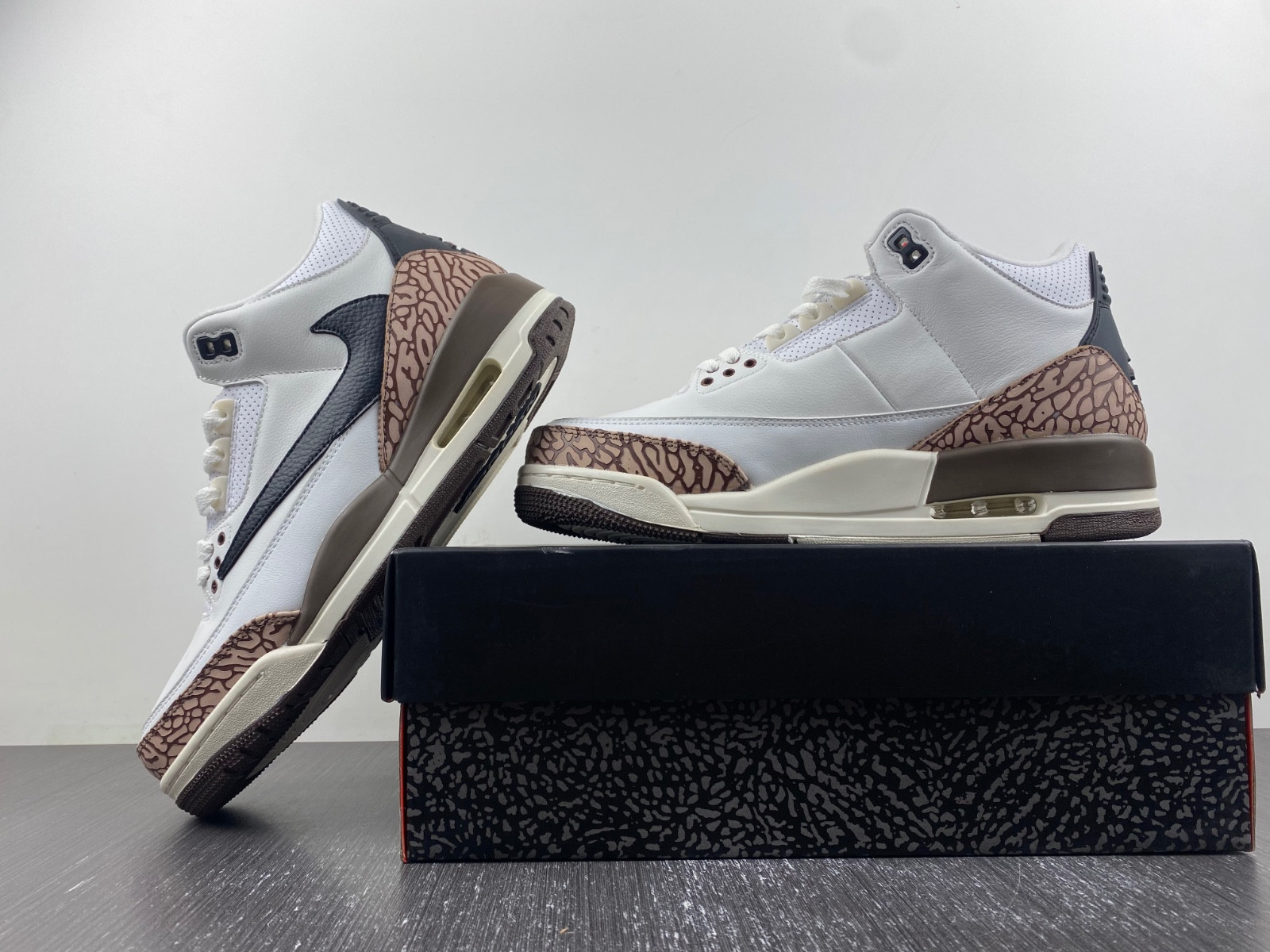 Air Jordan 3 "Palomino" Wear and breathable retro 136064-168