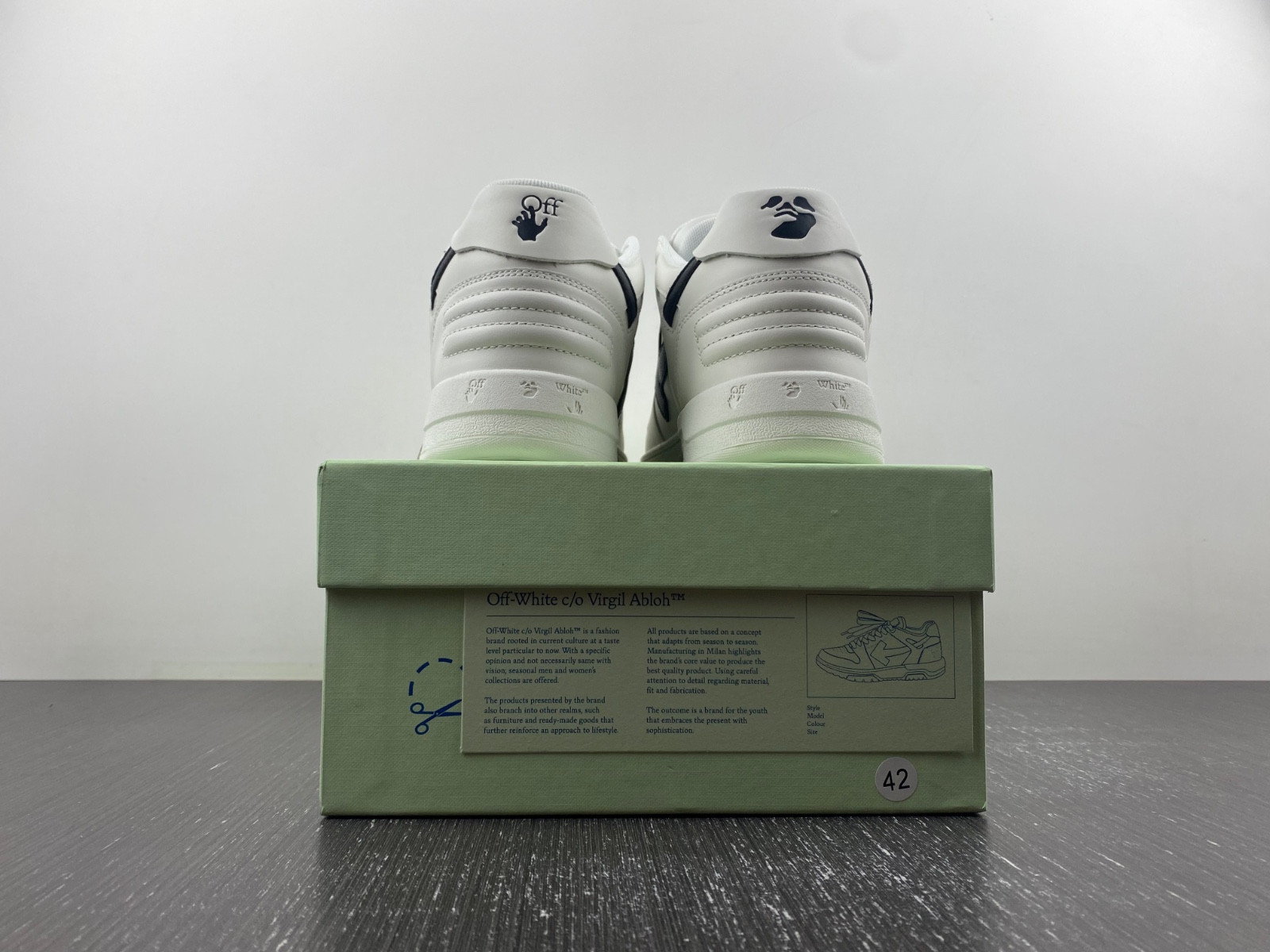 OF™ C/O VIRGIL ABLOH OUT OF OFFICE LOW-TOP LEATHER SNEAKERS ‘OOO“