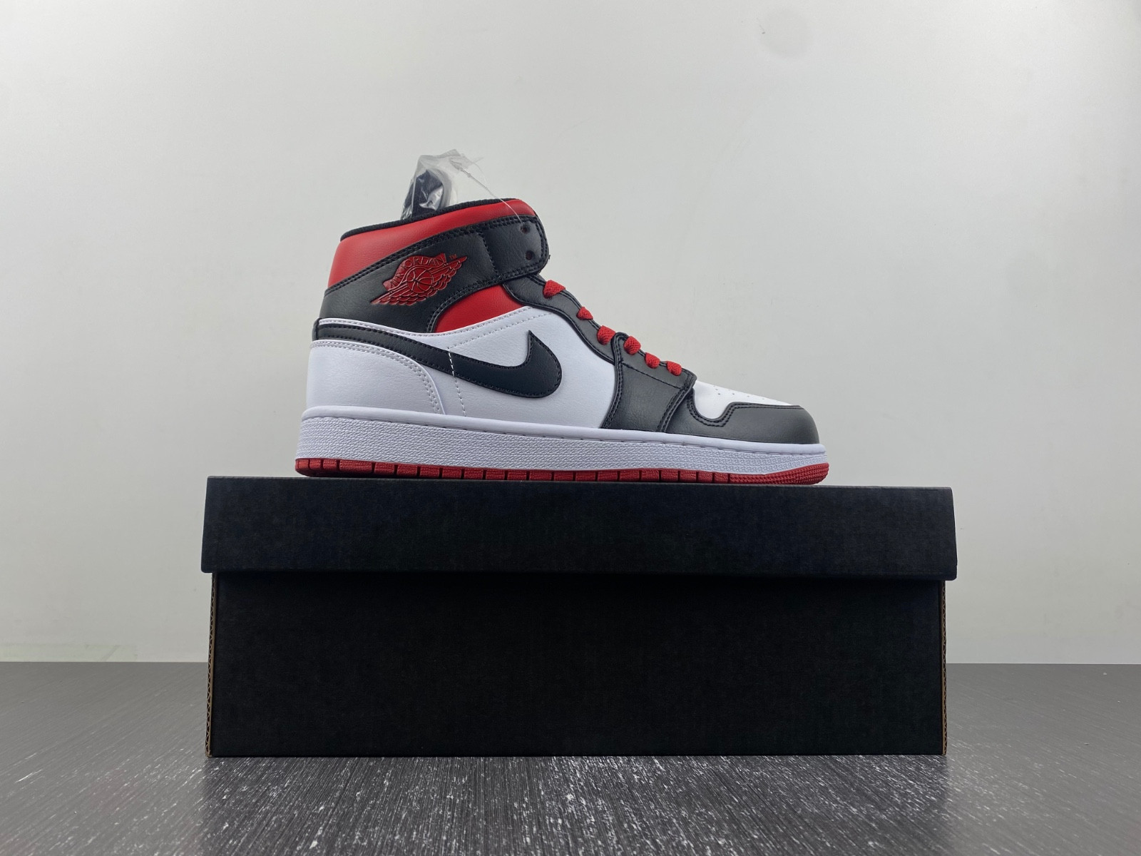 Air Jordan 1 Mid White Gym Red Black DQ8426-106