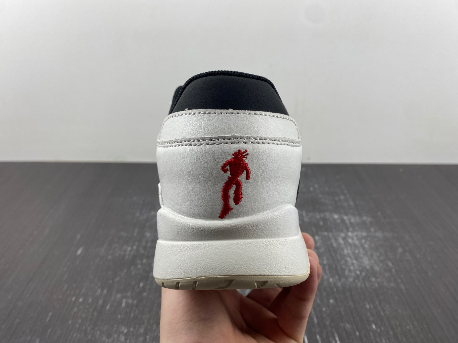 Travis Scott x Jordan Cut The Check DR9317-001
