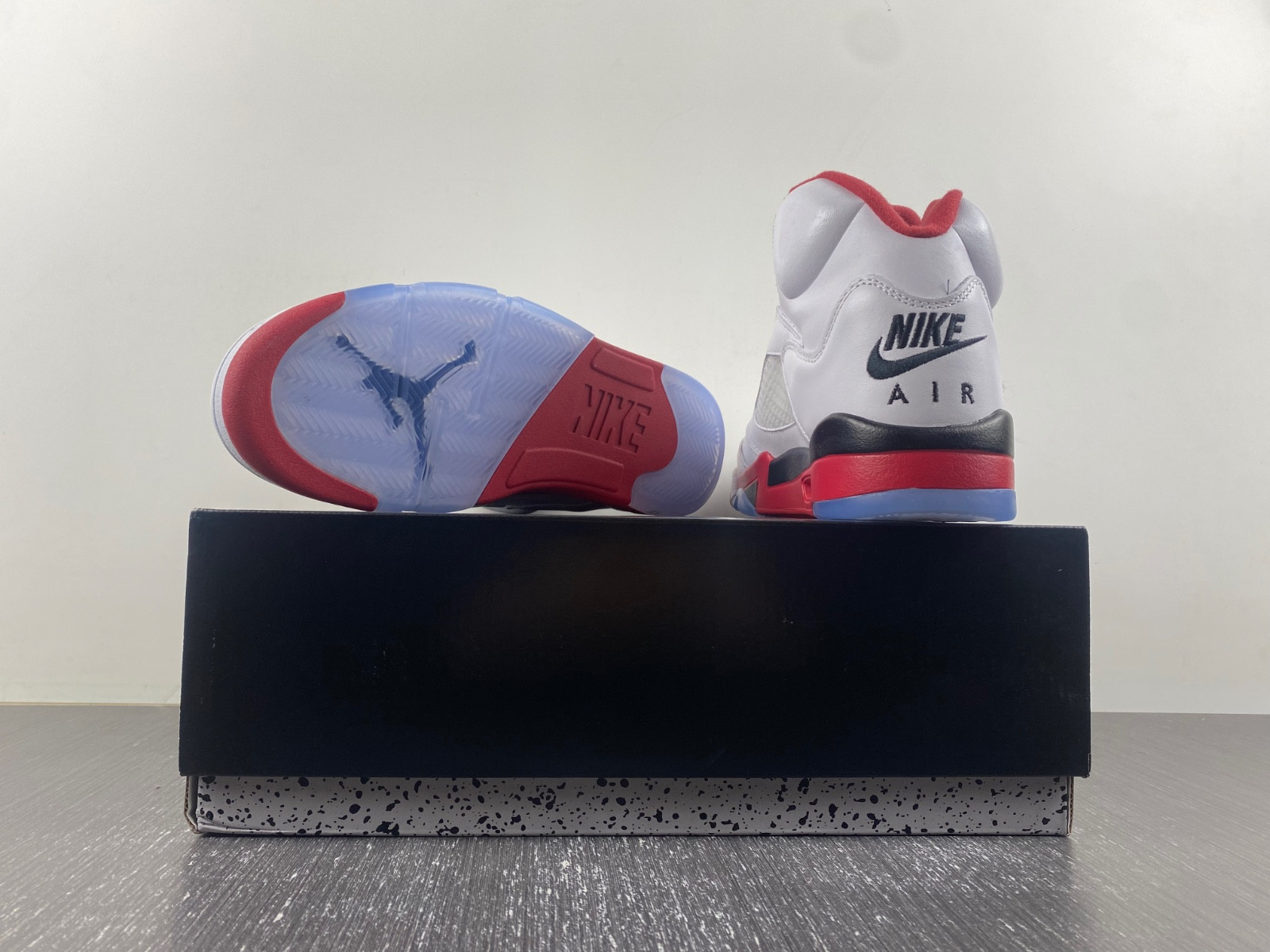 Air Jordan 5 Retro
