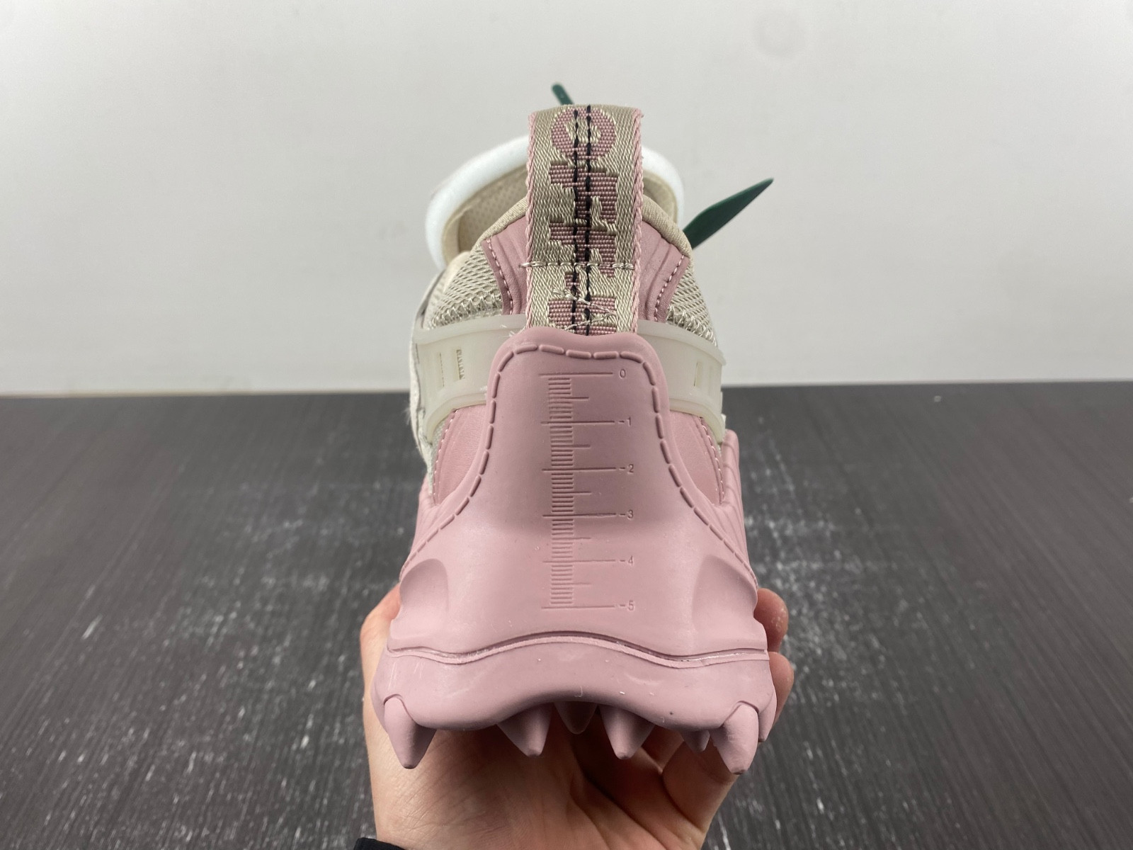 OF C/O ODSY-1000 SNEAKER