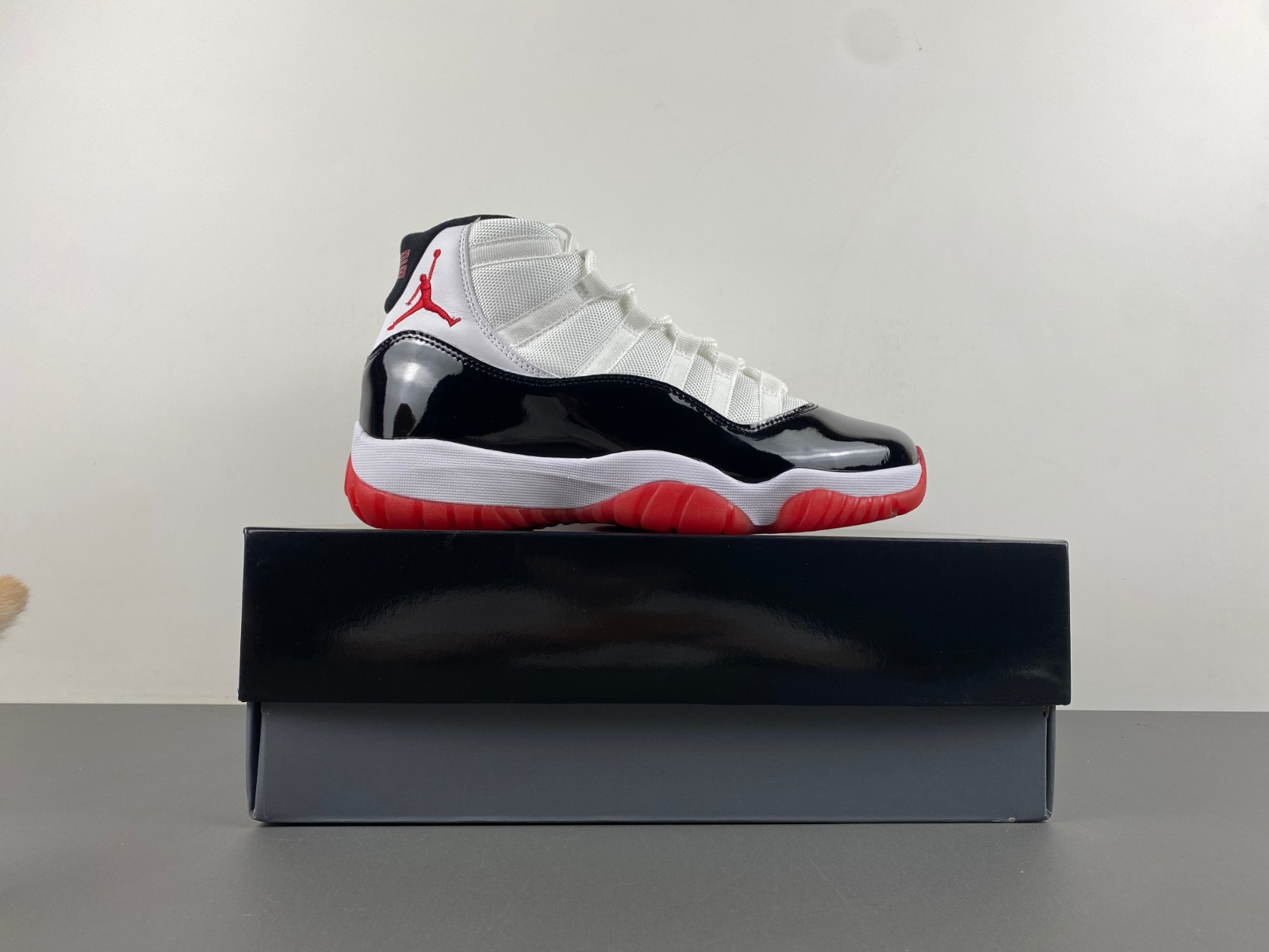 Air Jordan 11 Retro “Concord Bred” CT8012-106