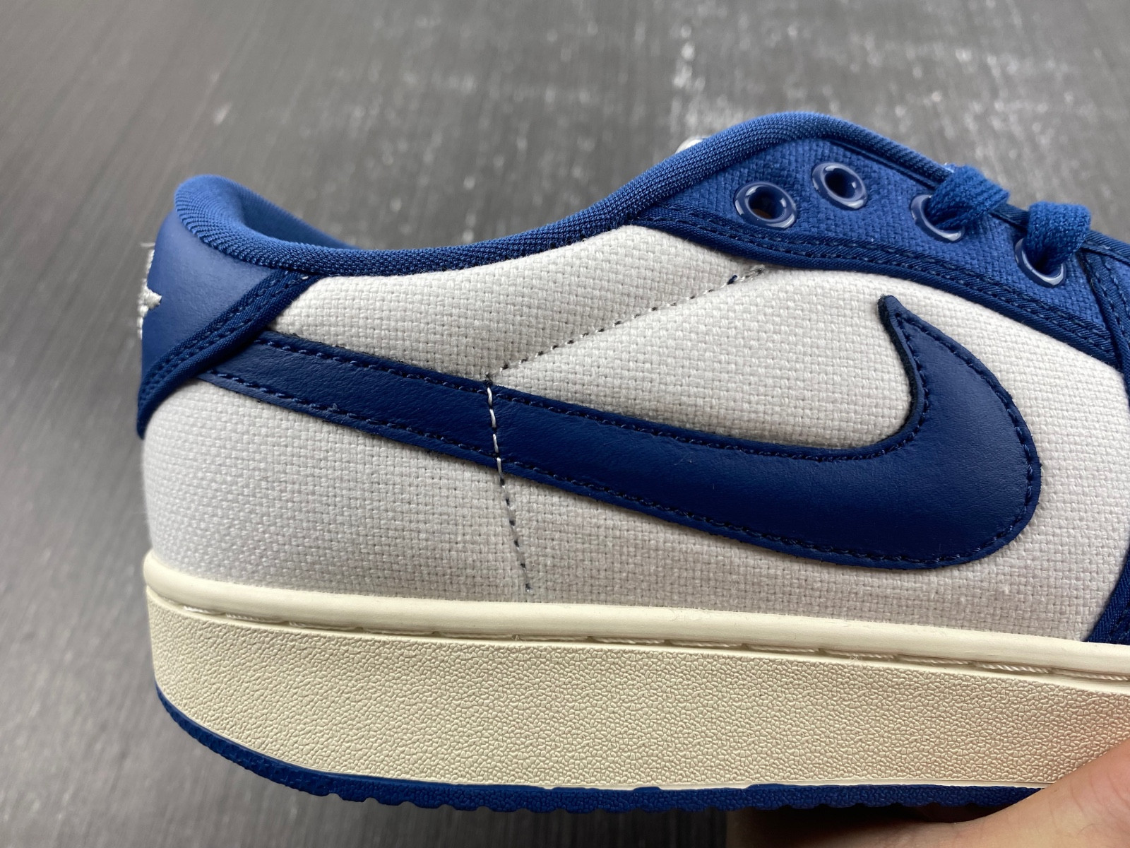 Air Jordan 1 KO Low Dark Royal Blue DX4981-103