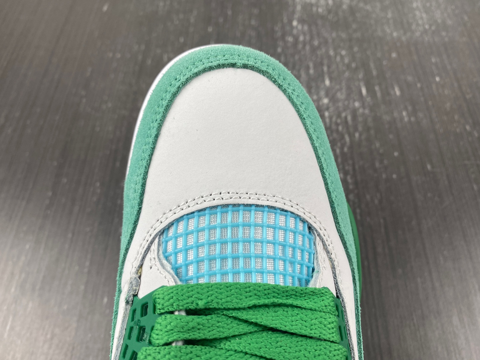 Air Jordan 4 PE SB