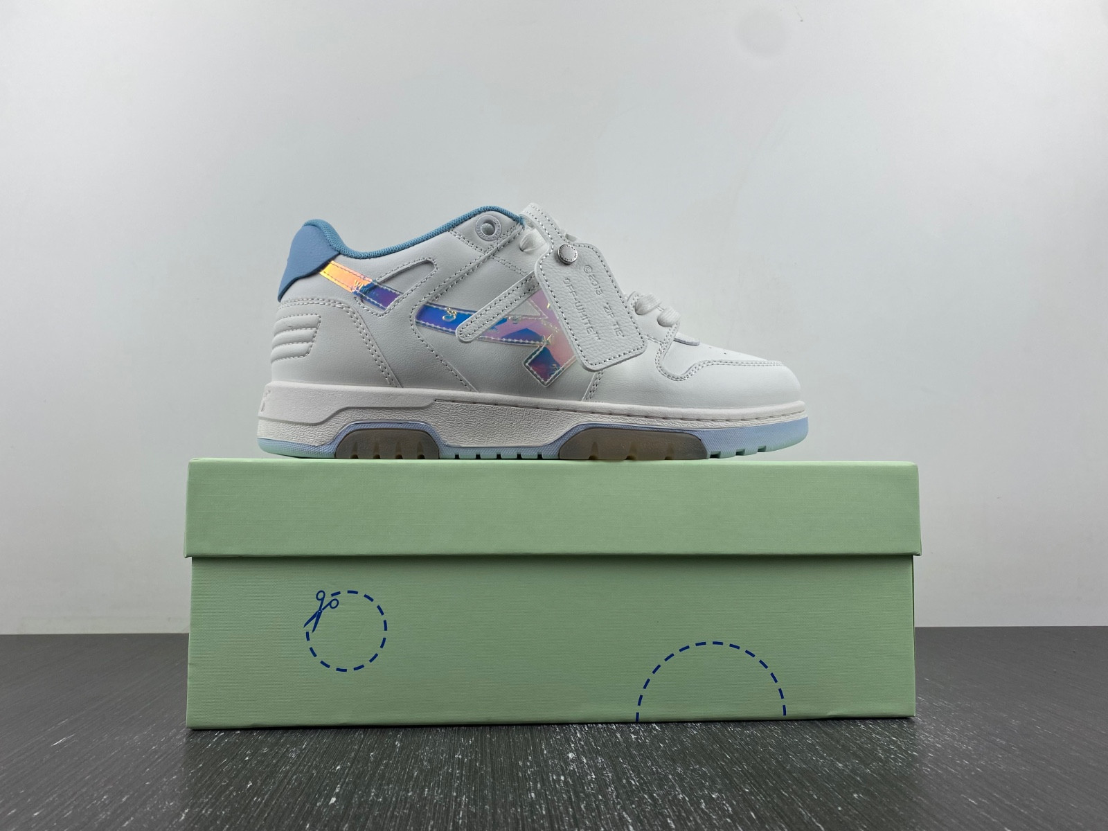 OF™ C/O VIRGIL ABLOH OUT OF OFFICE LOW-TOP LEATHER SNEAKERS ‘OOO“