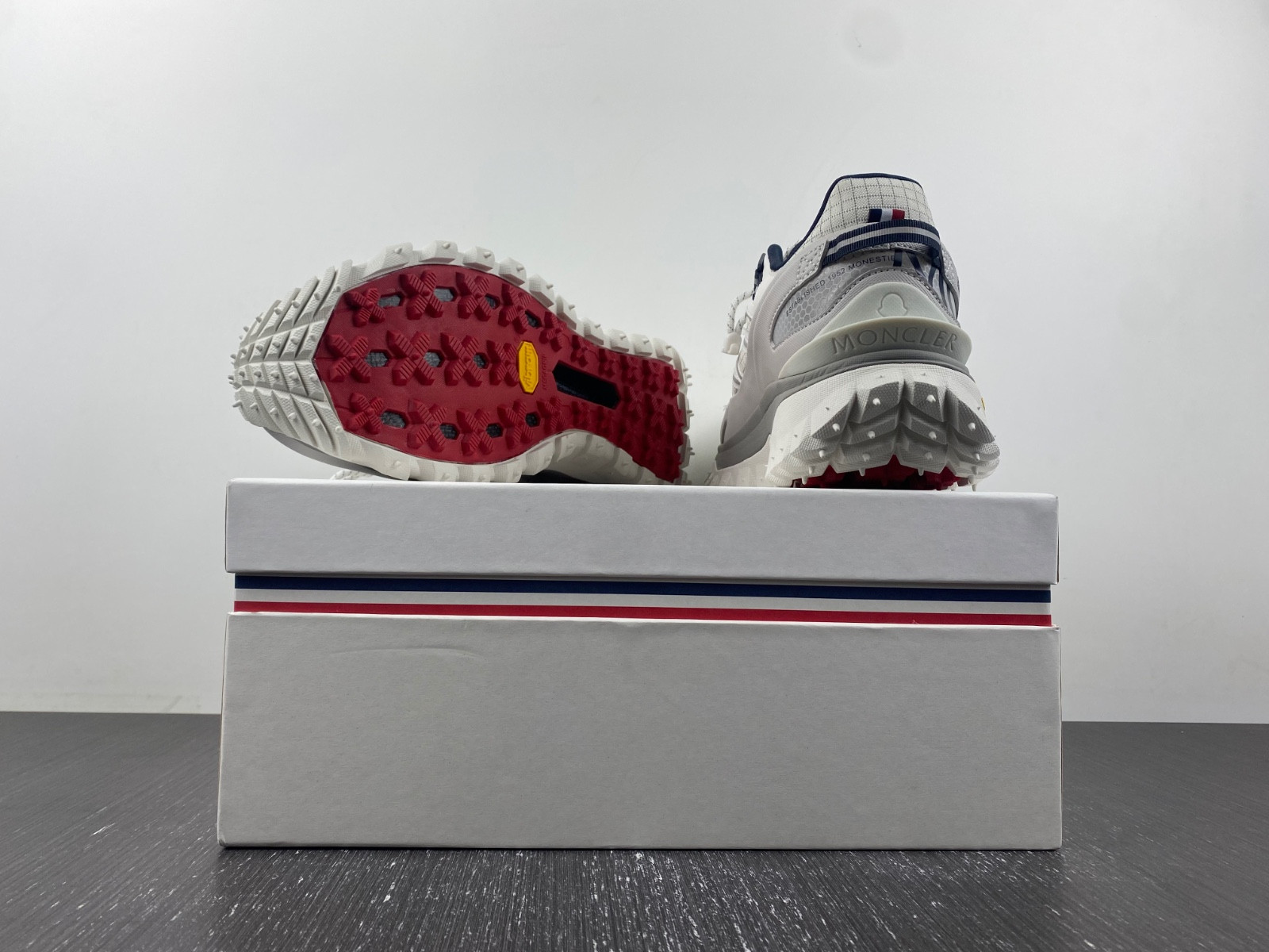 MONcler Trailgrip Gore-Tex