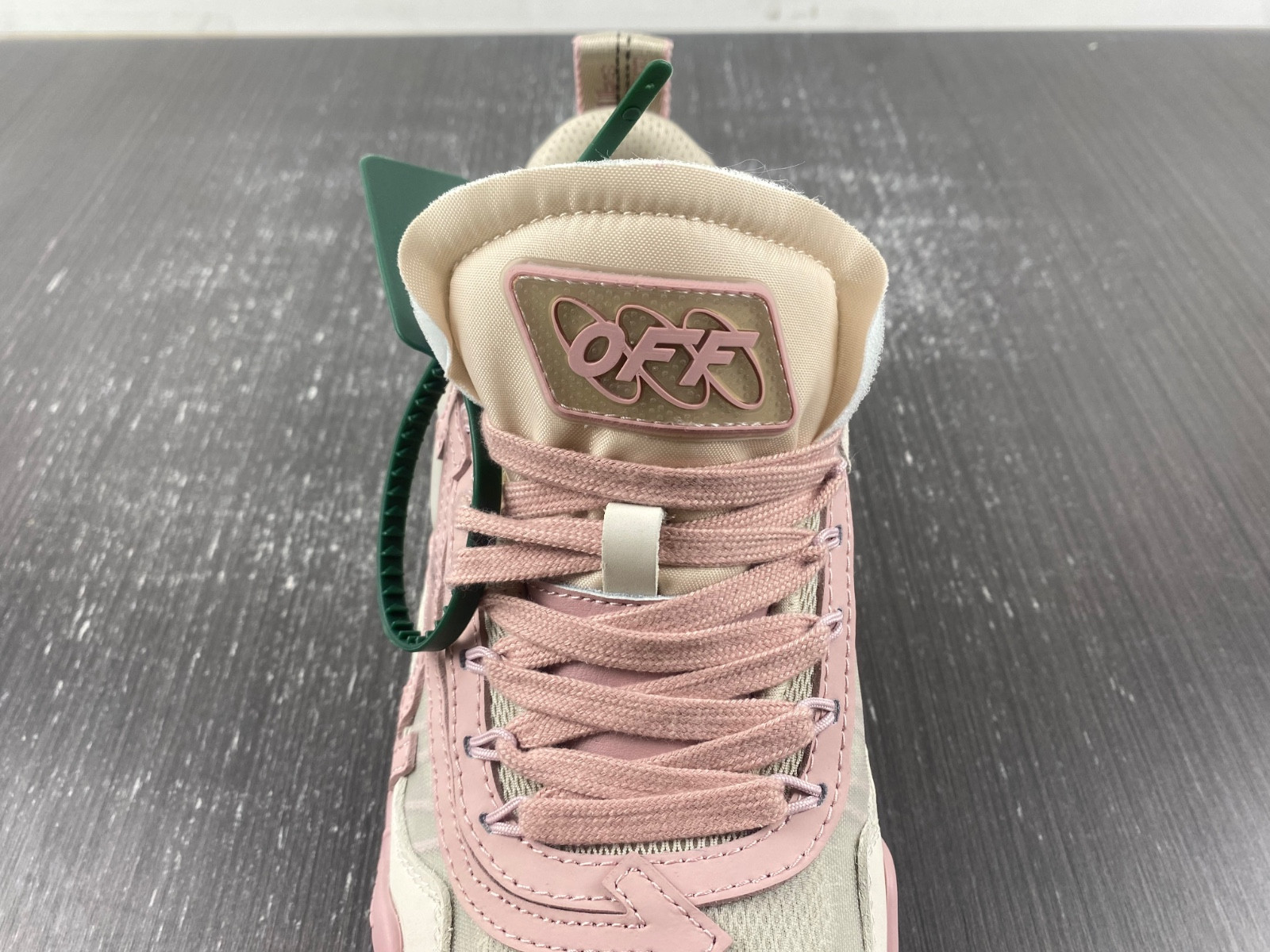 OF C/O ODSY-1000 SNEAKER