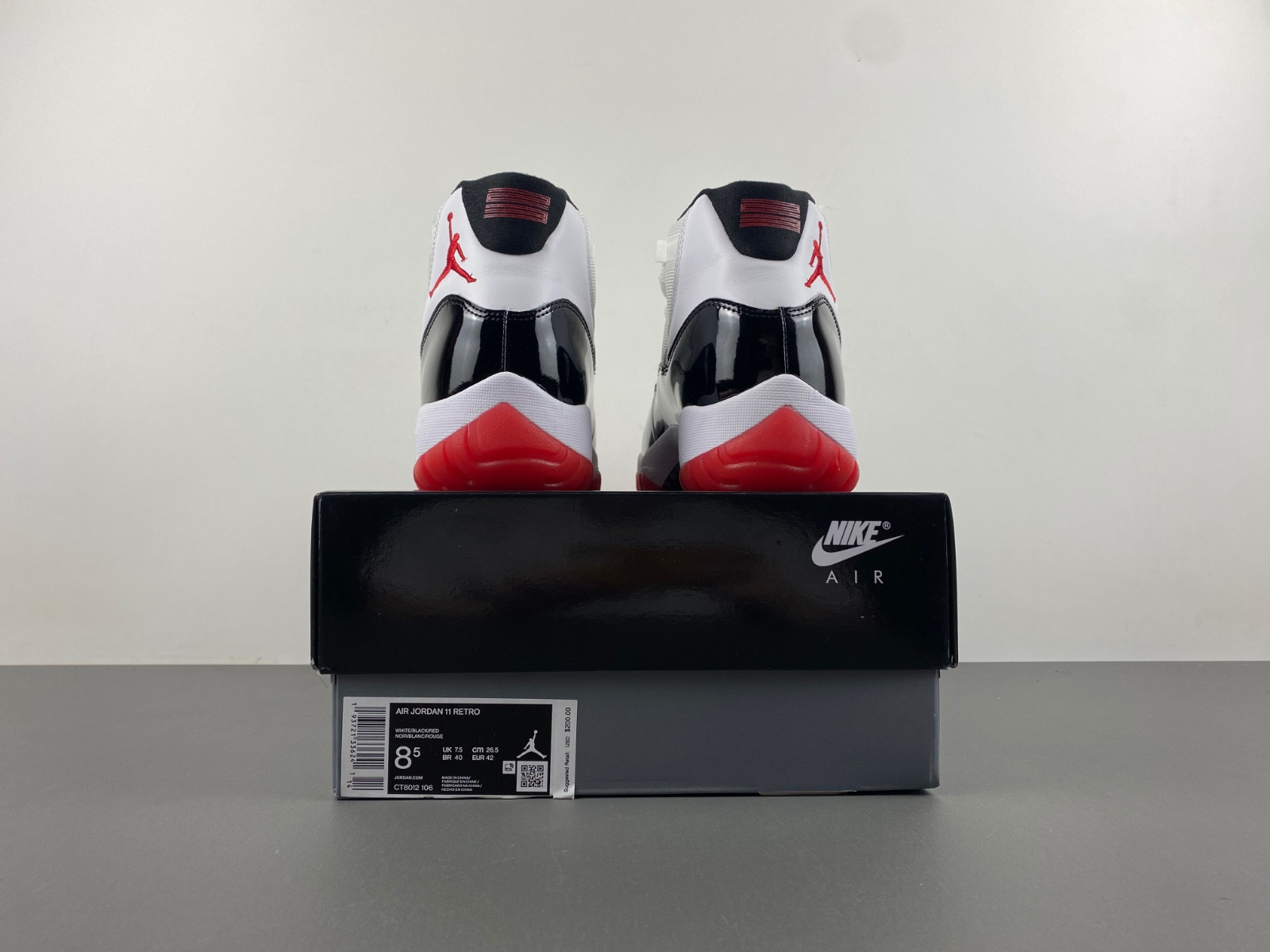 Air Jordan 11 Retro “Concord Bred” CT8012-106