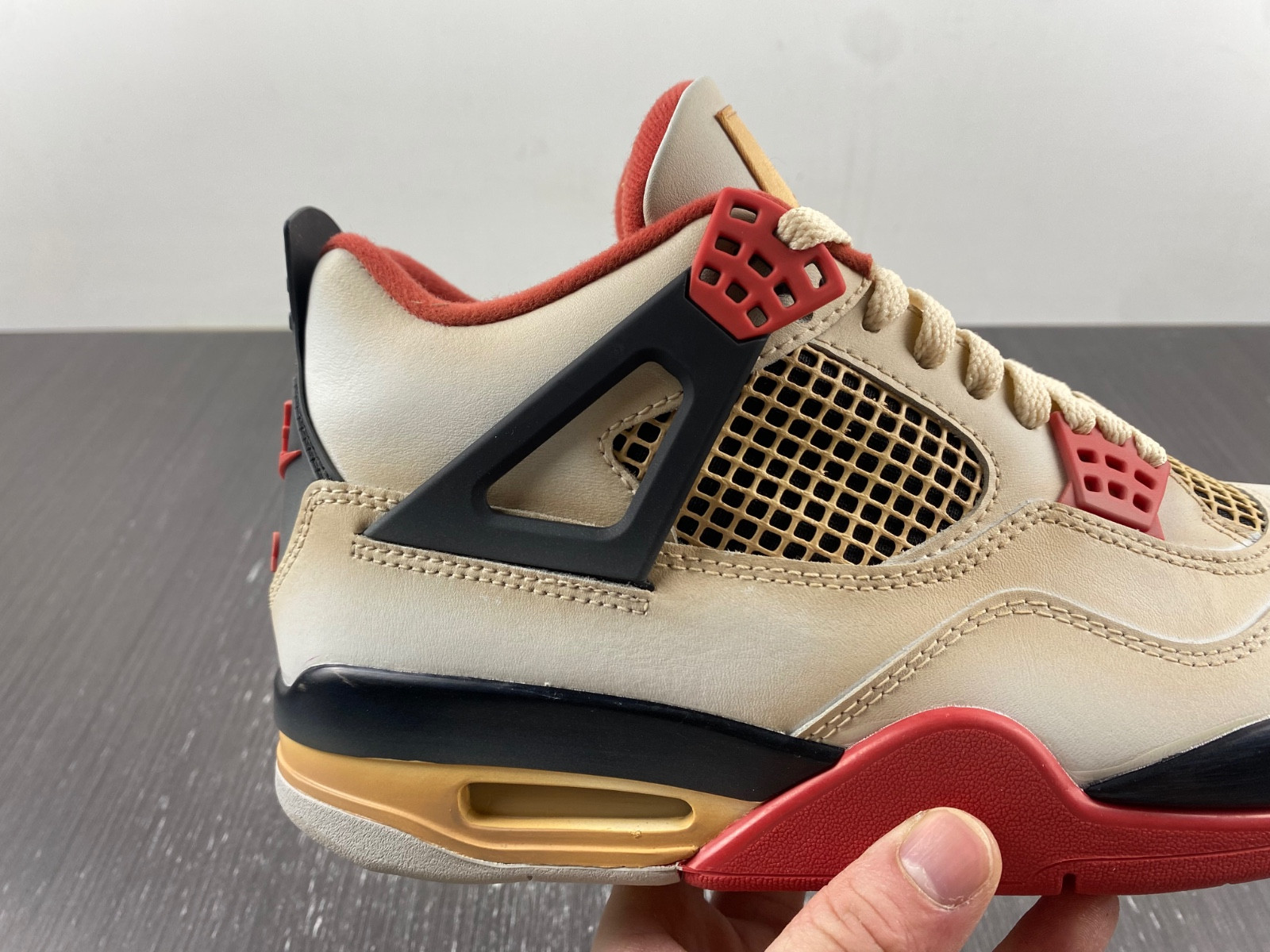 Air Jordan 4 Retro