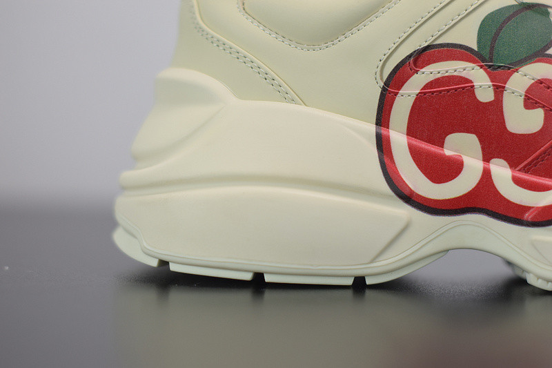 G*u*i rhyton sneaker