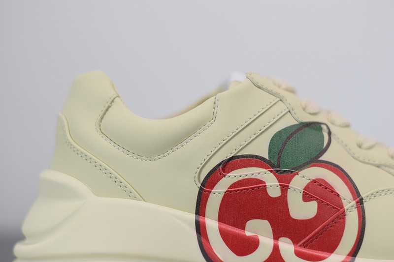 G*u*i rhyton sneaker