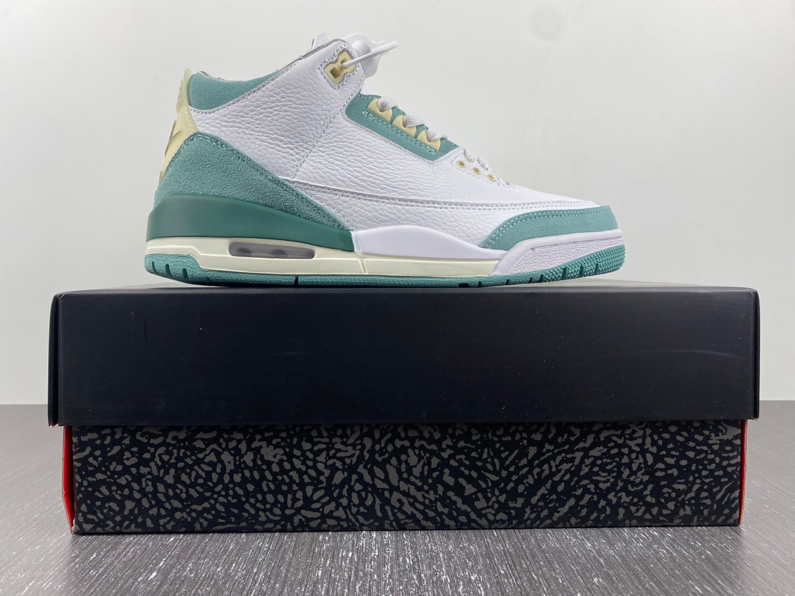 AIR JORDAN 3 RETRO DDT8532-130