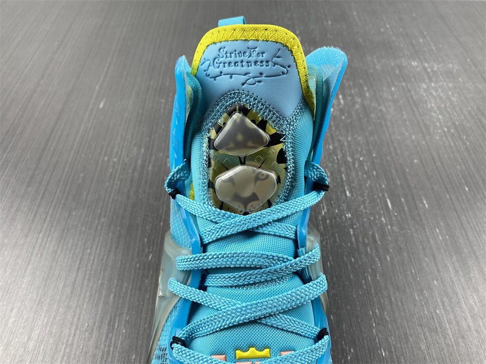 Nike LeBron 19 “Polarized Blue” DC9338-400